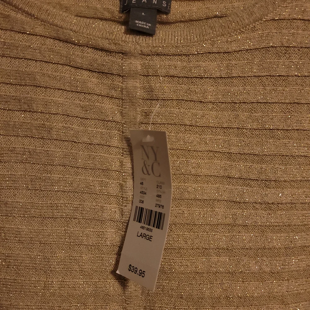 Soho Gold Ribbed Sweater - Picture 5 of 6